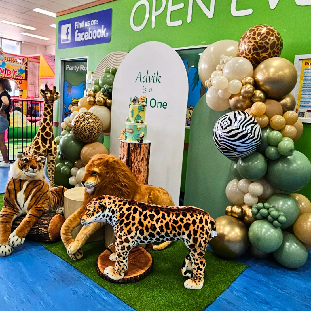 Safari Jungle Theme Birthday Balloon Backdrop