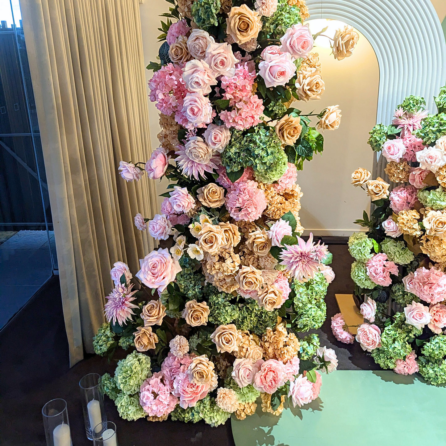 Luxurious floral arrangement with roses and hydrangeas. Prop hire, Prop hiring, Prop hire, event stylists Brisbane, brisbane event styling, brisbane event styling, event stylist Brisbane, Brisbane Wedding, Gold Coast Wedding, Floral Styling, Lush & Lavish Events, Brisbane Tablescape, Gold Coast Tablescapes, Brisbane Candle Hire