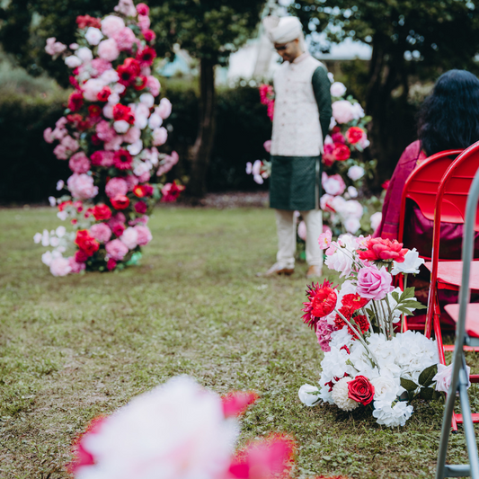 5 Arch Backdrop Alternatives for a Unique Wedding Ceremony