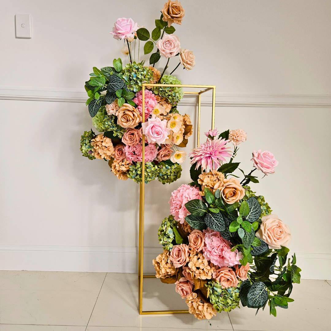 Luxury Tall & Medium Gold Frame Floral Set for Wedding Ceremony Décor