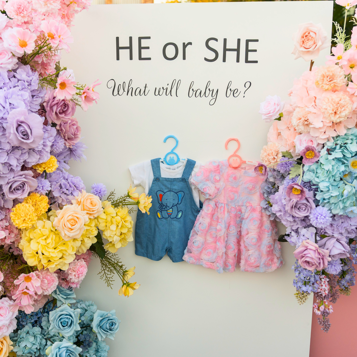 Luxury pastel floral baby shower and gender reveal styling by Lush & Lavish Events in Brisbane featuring arches, floral arrangements and elegant celebration décor